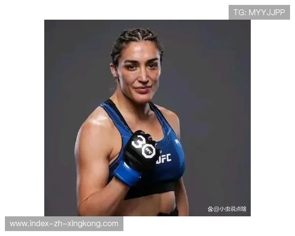 UFC 冠军卫冕战 12 秒 KO，引爆全场